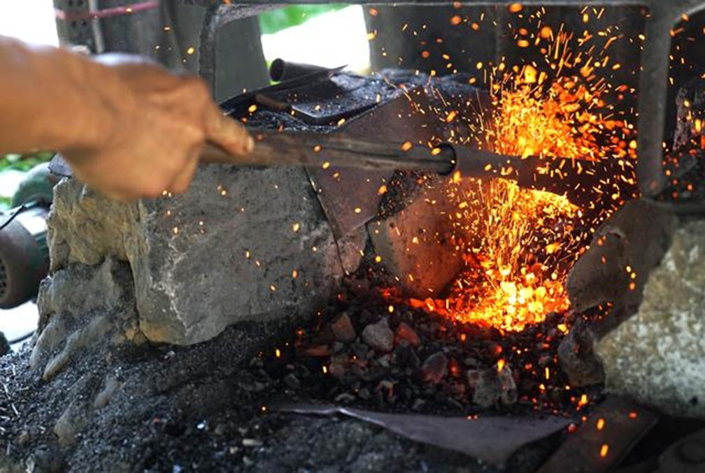 Nổi danh làng nghề rèn Đa Sỹ