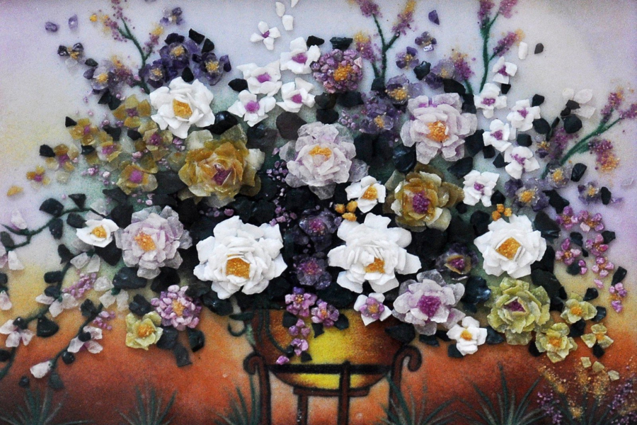 Làng nghề tranh đá quý Lục Yên - Yên Bái