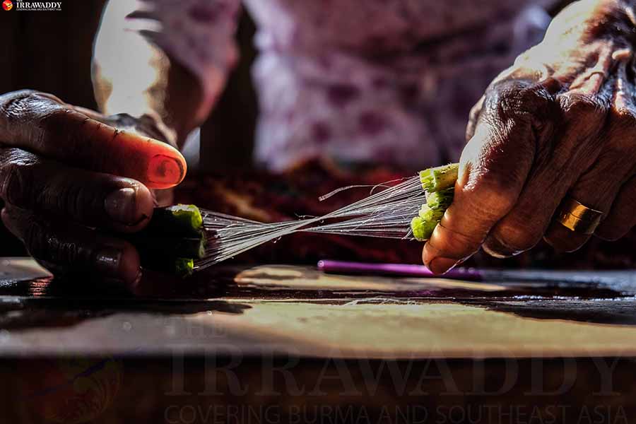  Truyền thống dệt tơ sen tại Hồ Inle, Myanmar